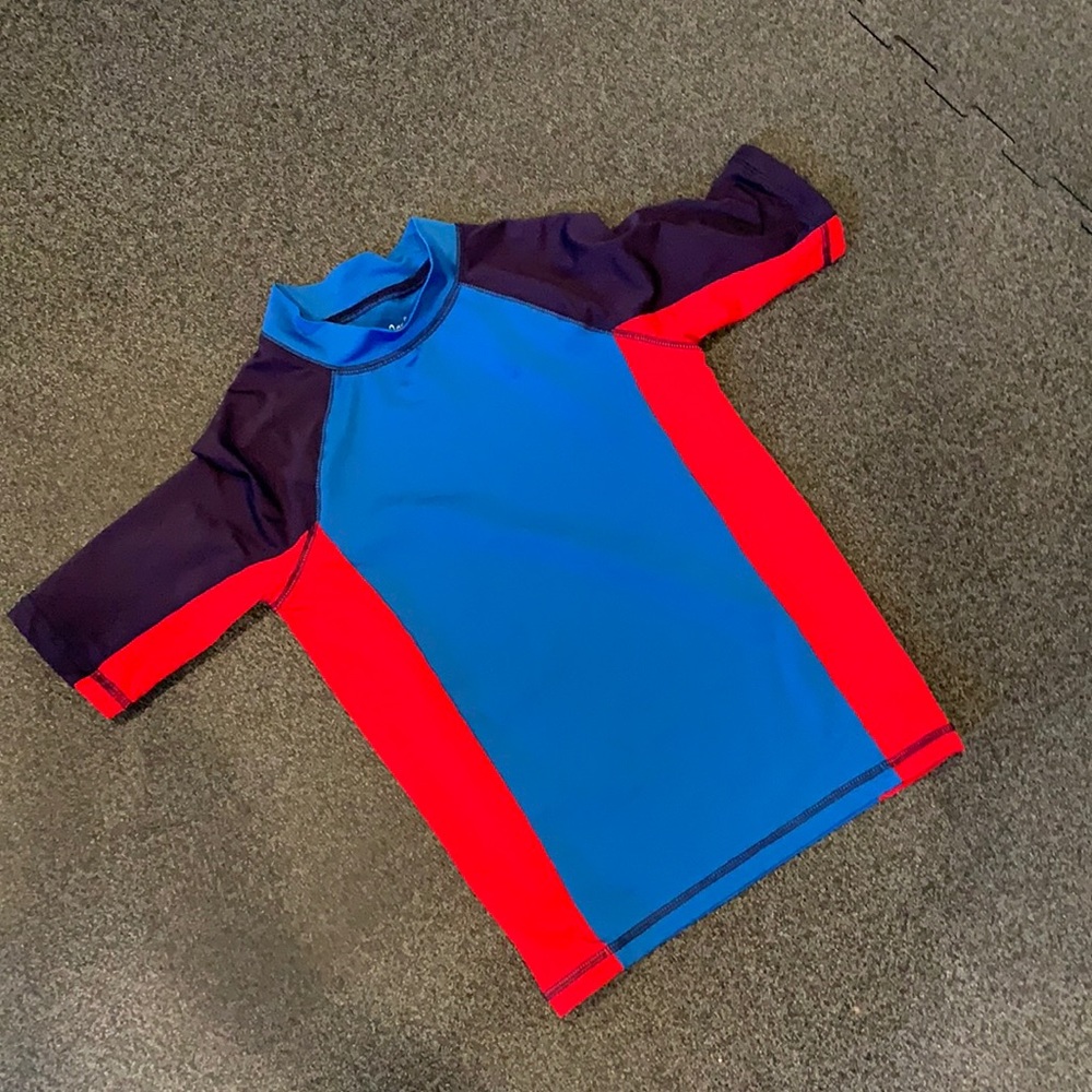Cat & Jack boys Rash Guard size m (8/10)